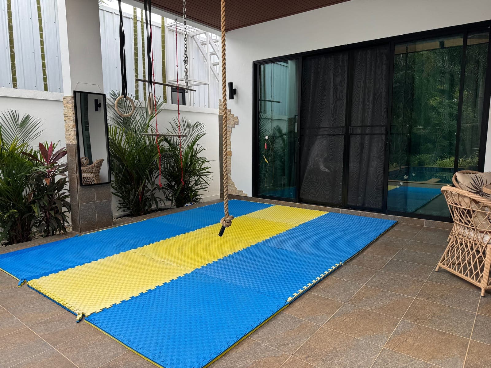 Naiharn Pool Villa — вилла с бассейном на юге Пхукета — фото 6