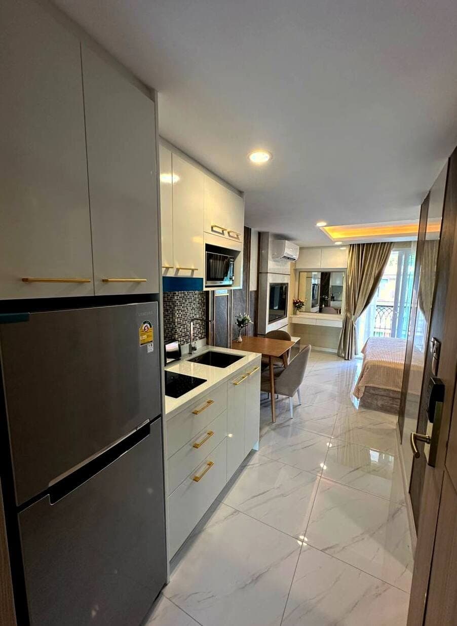 Dusit Grand Park — студия у курортной лагуны